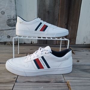 Tommy Hilfiger Men's Leon  Vulcanized Sneakers Size 10.